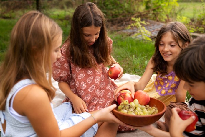 În ce fel influențează alimentația echilibrată randamentul și energia copiilor într-o zi de grădiniță?