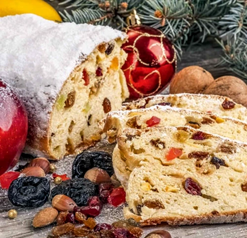 Cozonac cu fructe uscate