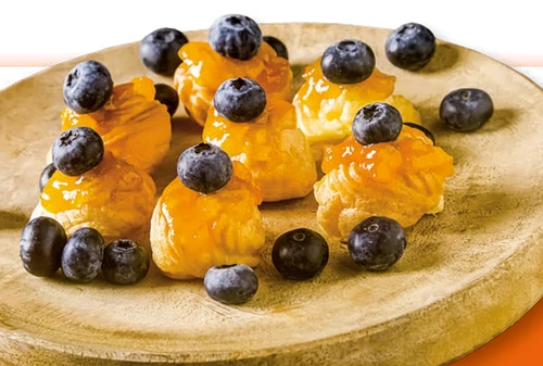 Mini choux cu gem de caise Mini choux cu gem de caise