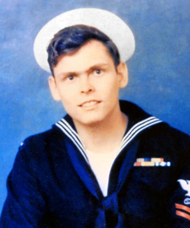 Povestea uimitoare a „celui mai neîndemânatic”: Cum a ajuns un tânăr de 20 de ani să fie un agent 007 în infernul din Vietnam Povestea uimitoare a „celui mai neîndemânatic”: Cum a ajuns un tânăr de 20 de ani să fie un agent 007 în infernul din Vietnam