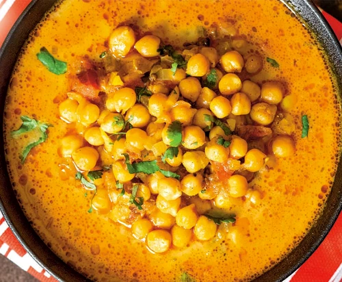 Supă de năut aromată