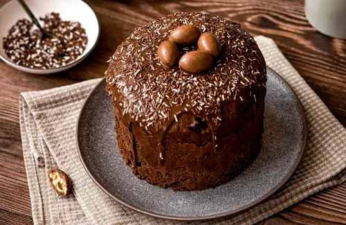 Mini prăjituri cu cremă de ciocolată Mini prăjituri cu cremă de ciocolată