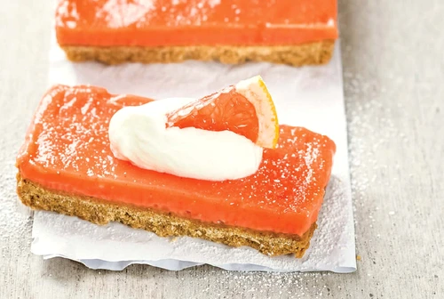 Tartă cu cremă de grapefruit Tartă cu cremă de grapefruit