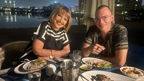 Fiul Marinei Almășan, plecat la lucru în Dubai, amână călătoria în România: „Își suspendă aspirațiile, costul biletelor s-a triplat!”