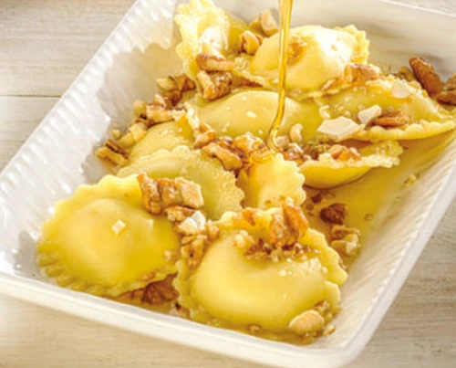 Ravioli cu nuci și miere