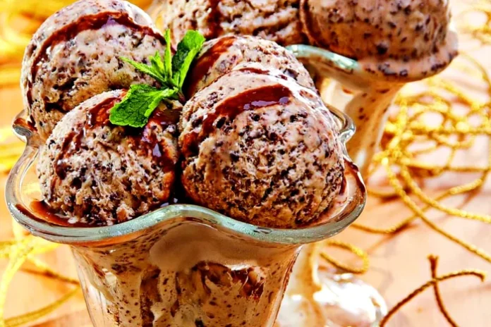 Cum să faci acasă înghețata caramel macchiato. Deliciul dulce se pregătește în câțiva pași. Cum să faci acasă înghețata caramel macchiato. Deliciul dulce se pregătește în câțiva pași.