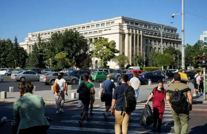 Sub 50% dintre companiile din România au declarat angajați Sub 50% dintre companiile din România au declarat angajați. Cine este cel mai important angajator?