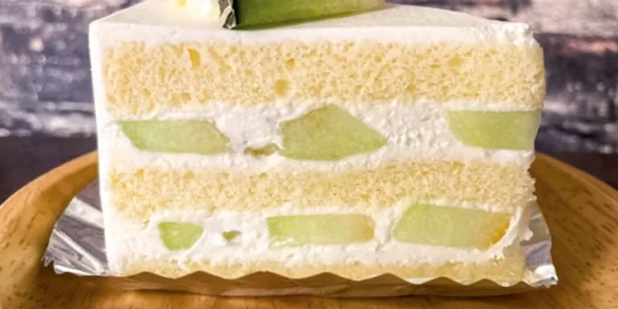 Tort cu fructe de pepene verde